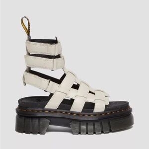 NWOT Dr Martens RICKI NAPPA LUX LEATHER PLATFORM GLADIATOR SANDALS